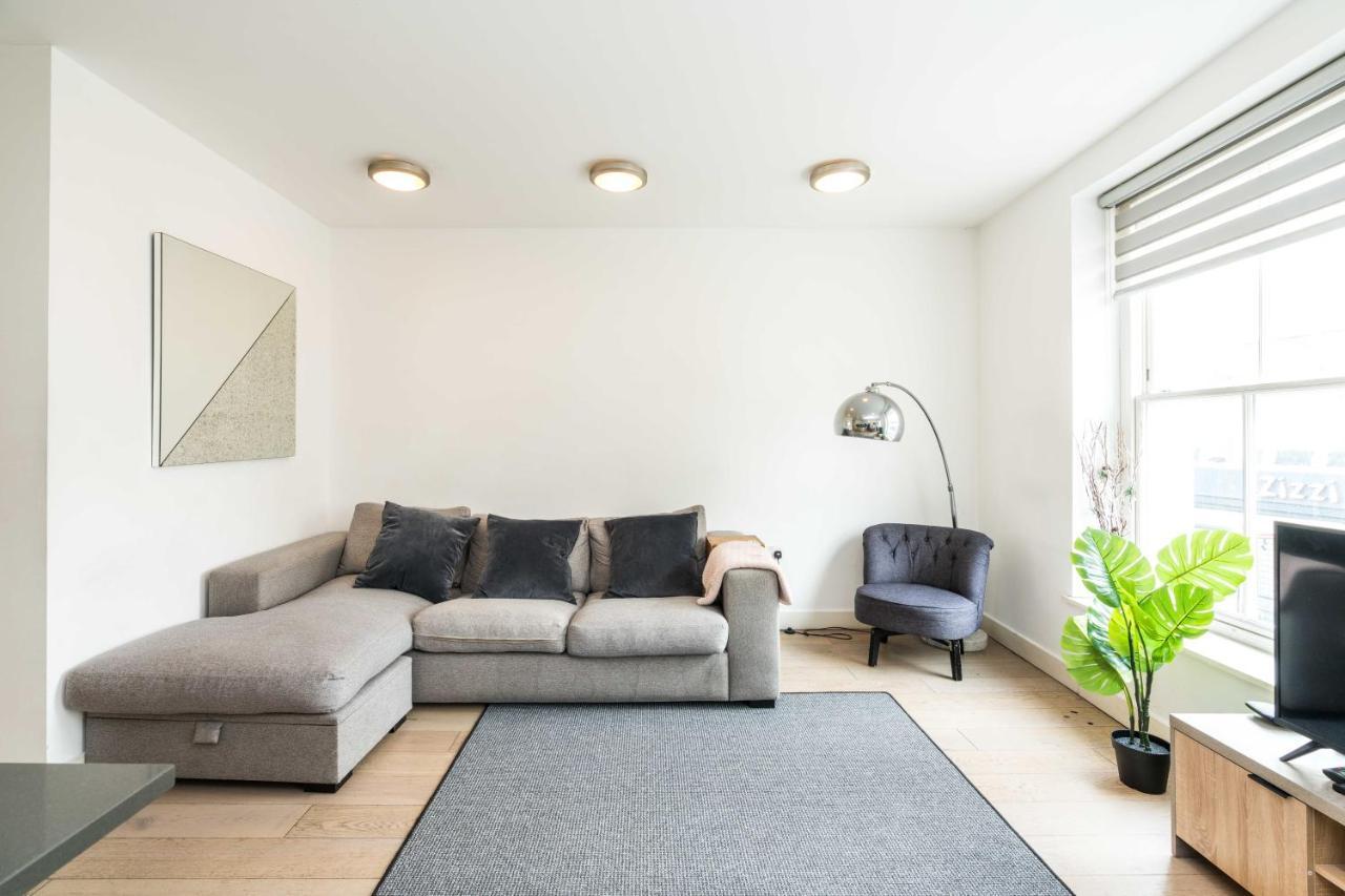 Apartment Spacious 2 Bedroom / Earls Court / Kensington London