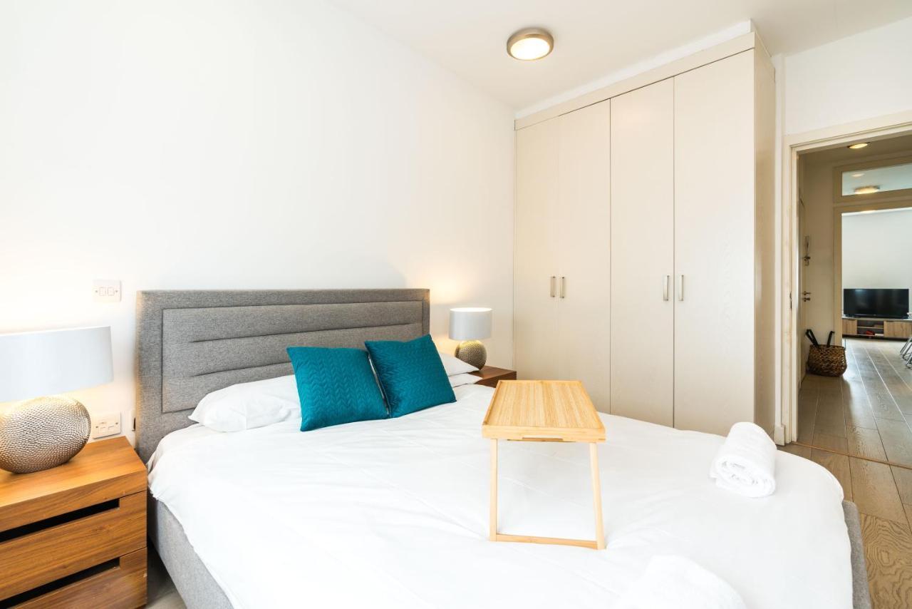 Spacious 2 Bedroom / Earls Court / Kensington Apartment