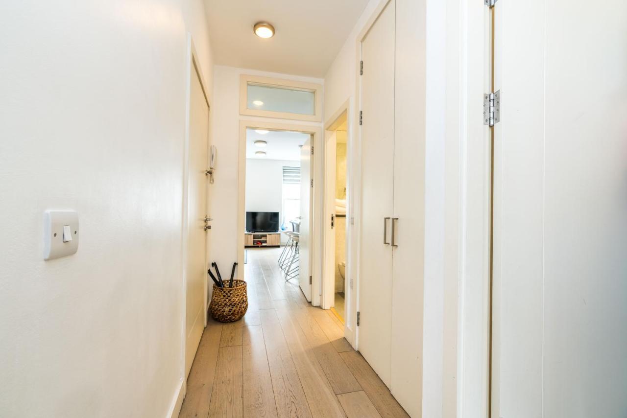 Spacious 2 Bedroom / Earls Court / Kensington Apartment London