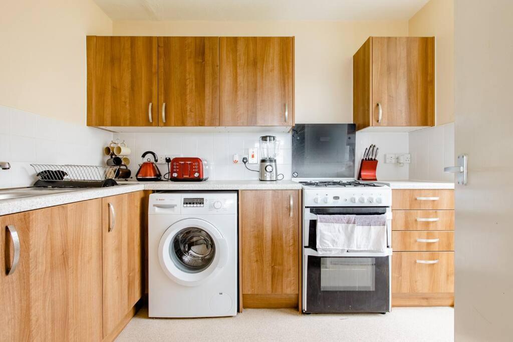 One Bed - 25 Mins From Bridge Appartement *