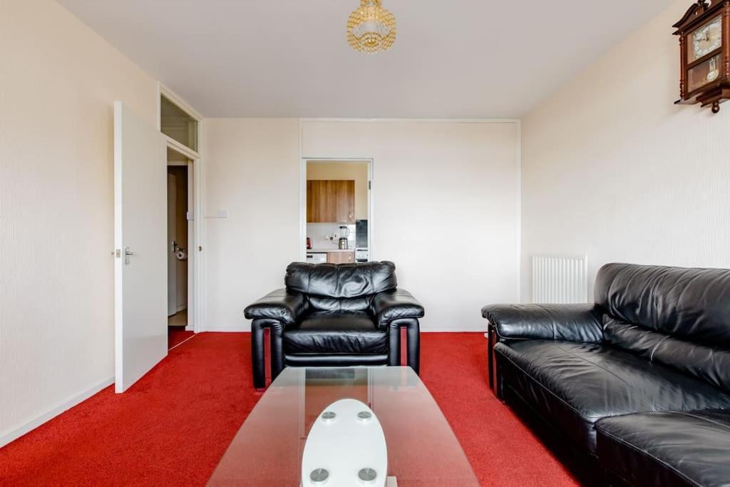 One Bed - 25 Mins From Bridge * Londen