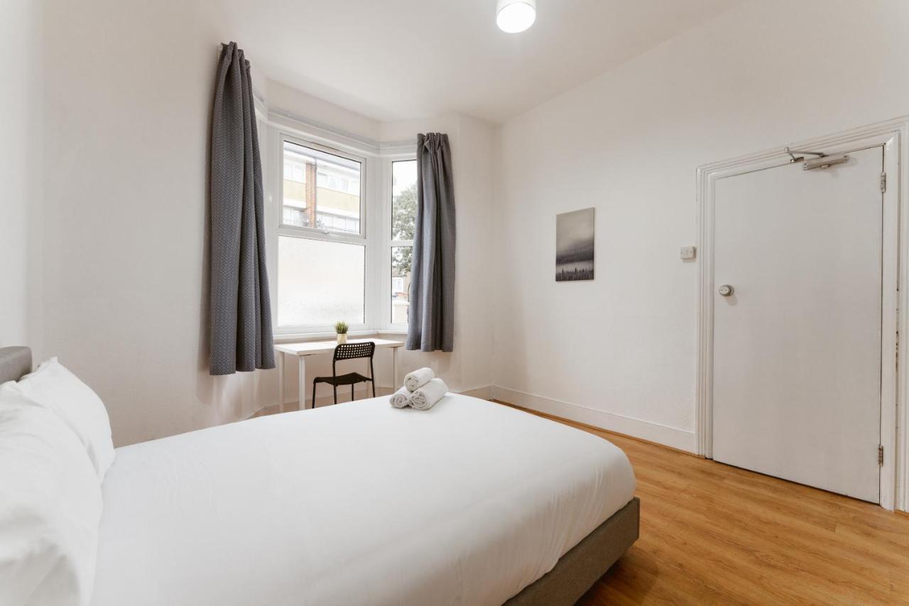Great In Plaistow Gjestgiverier *