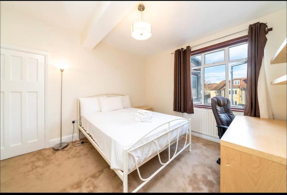 Apartment Immaculate Spacious 3 Bedrooms Flat Wembley Park *