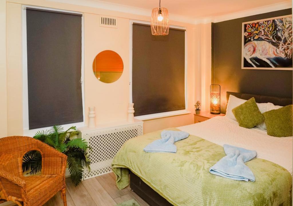 Hyde Park 1-bedroom *