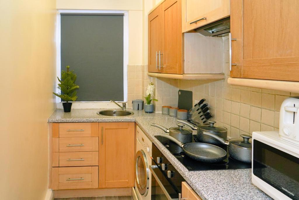 Hyde Park 1-bedroom *