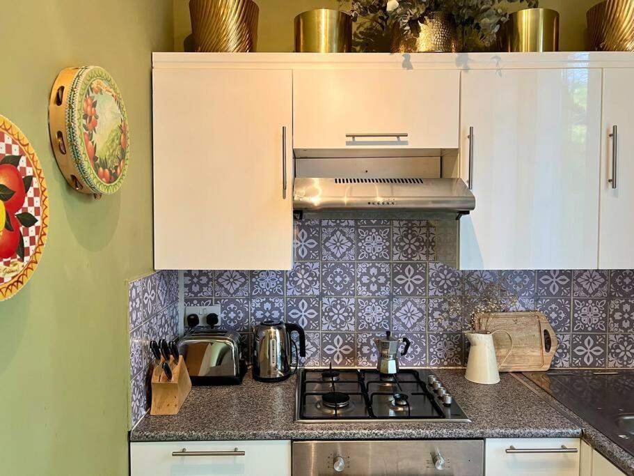 Charming 1 Bed Victorian Flat In Islington *