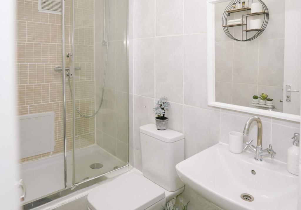 Hyde Park 1-bedroom *