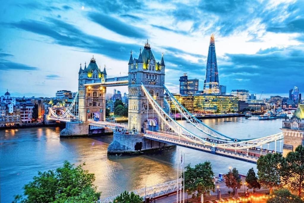 Gorgeous Hyde Park With Lift-elevator Access & View London