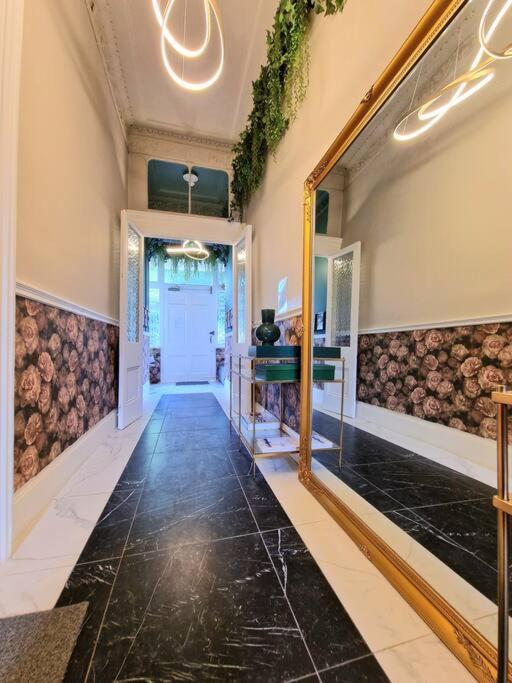Gorgeous Hyde Park With Lift-elevator Access & View London