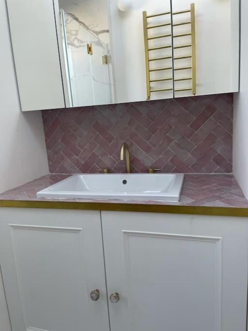 Сasa de vacaciones Whole House, Ensuite & Garden, 3 Bedrooms Londres