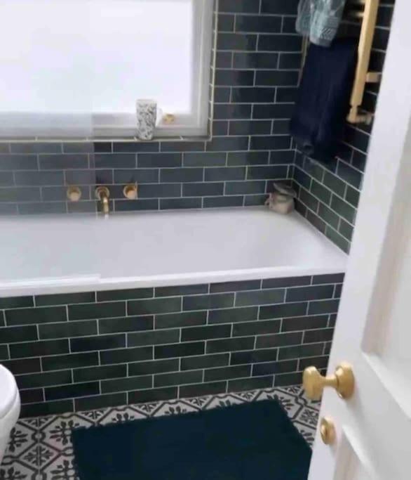 Ferienhaus Whole House, Ensuite & Garden, 3 Bedrooms *