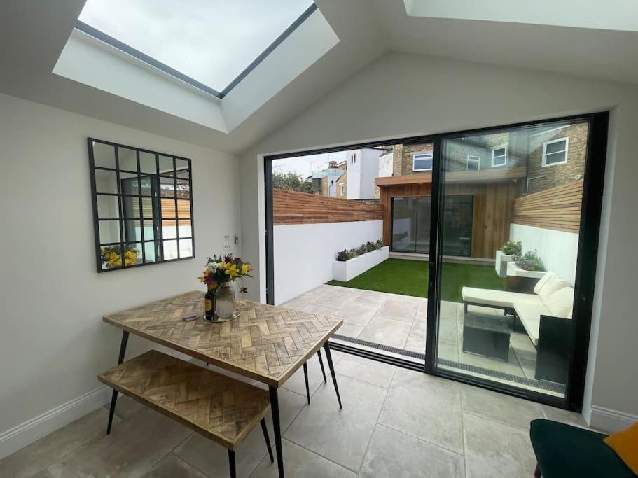Ferienhaus Whole House, Ensuite & Garden, 3 Bedrooms