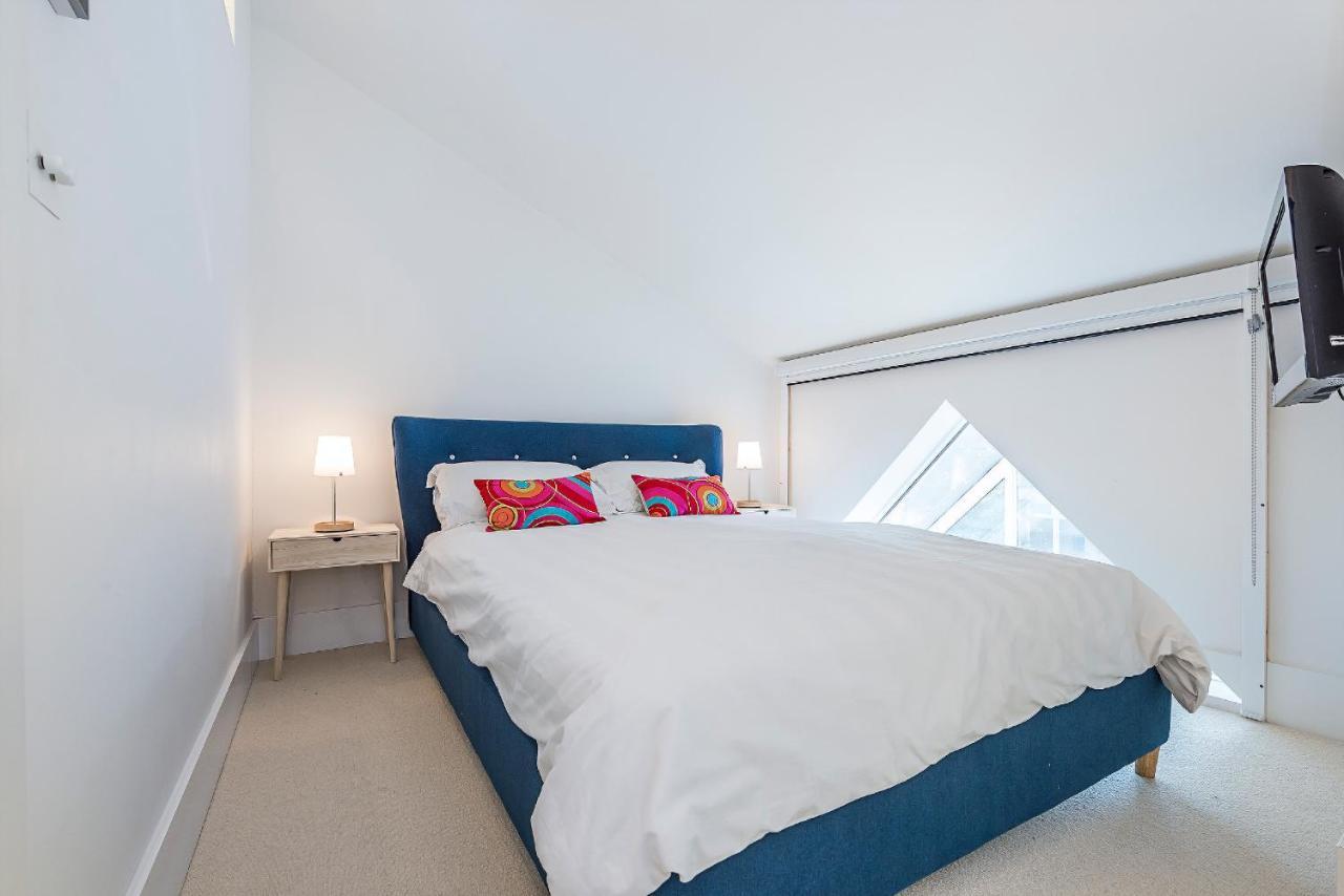Hidden Gem In Chiswick, Stylish 1 Bedroom House Apartment