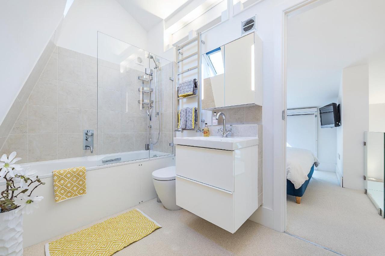 Apartment Hidden Gem In Chiswick, Stylish 1 Bedroom House