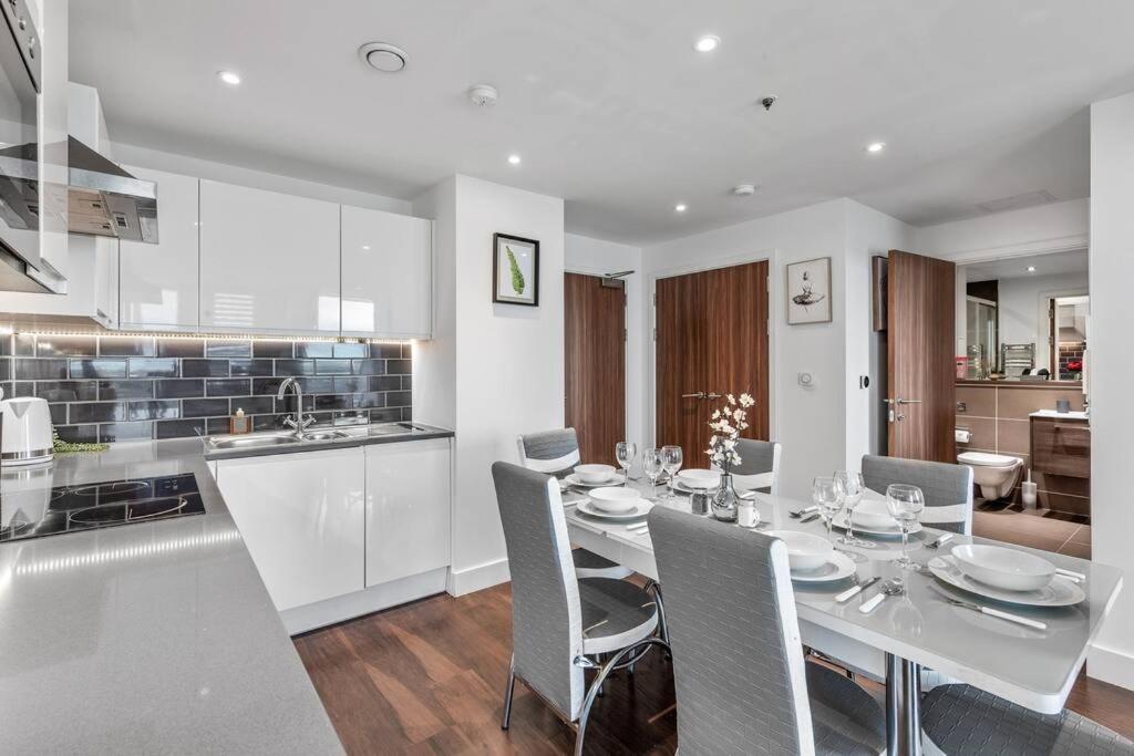Apartment Amazing Britania 1 Bedroom Flat In Bp40 *