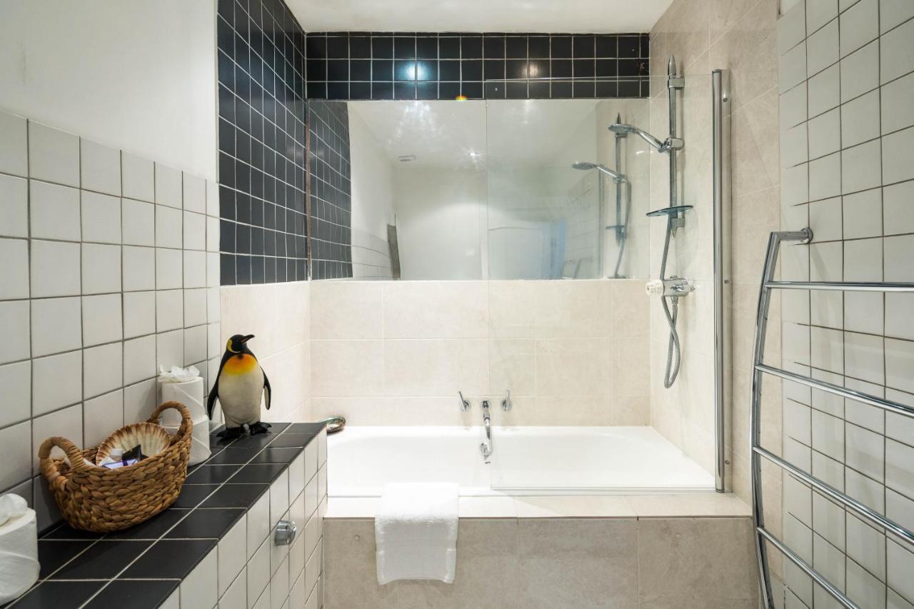 Elegant And Peaceful 2bd - Barons Court/london Apartment *