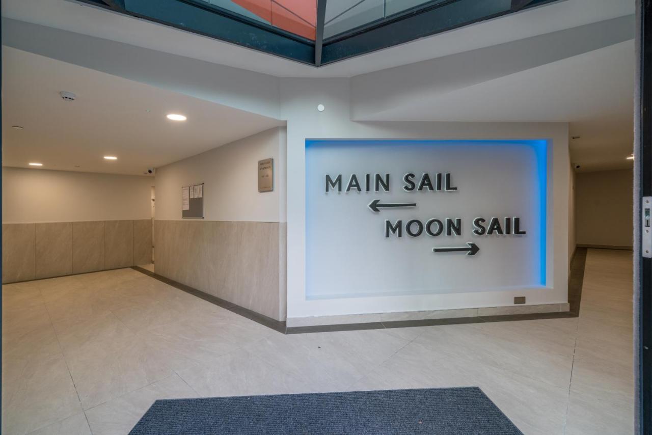 Skyvillion - Skyview Overseeing River Thames By Woolwich Ferry, Near Excel, O2 Arena, Airport, Free Wifi & Free Onsite Parking, Fantastic Rates For Longer Apartamento *