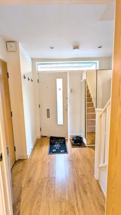 Vakantiehuis 3 Bedroom House In Camberwell *