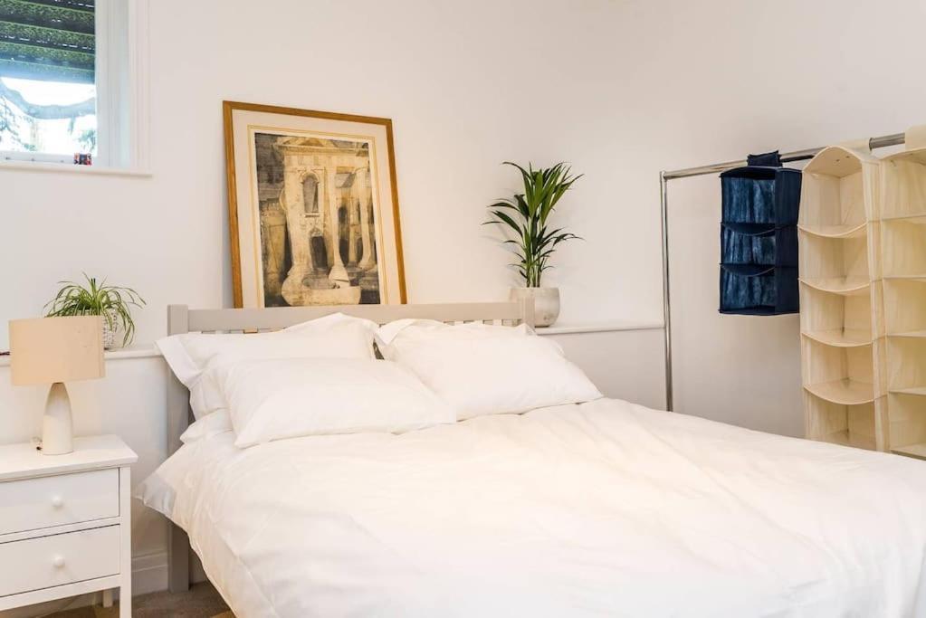 Apartment Spacious 2 Bed Garden Flat By The Thames+parking *