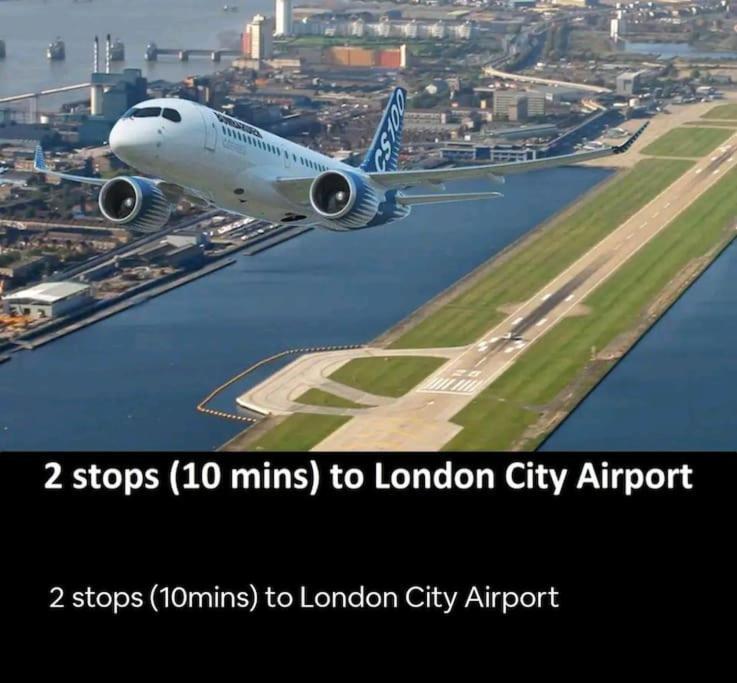Snuggle - Riverside - Views Over Looking River Thames, Close To O2 Arena, Excel, Airport, Thames Clipper- River Boat Service, Woolwich Ferry, Onsite Parking, Twin Option Available London
