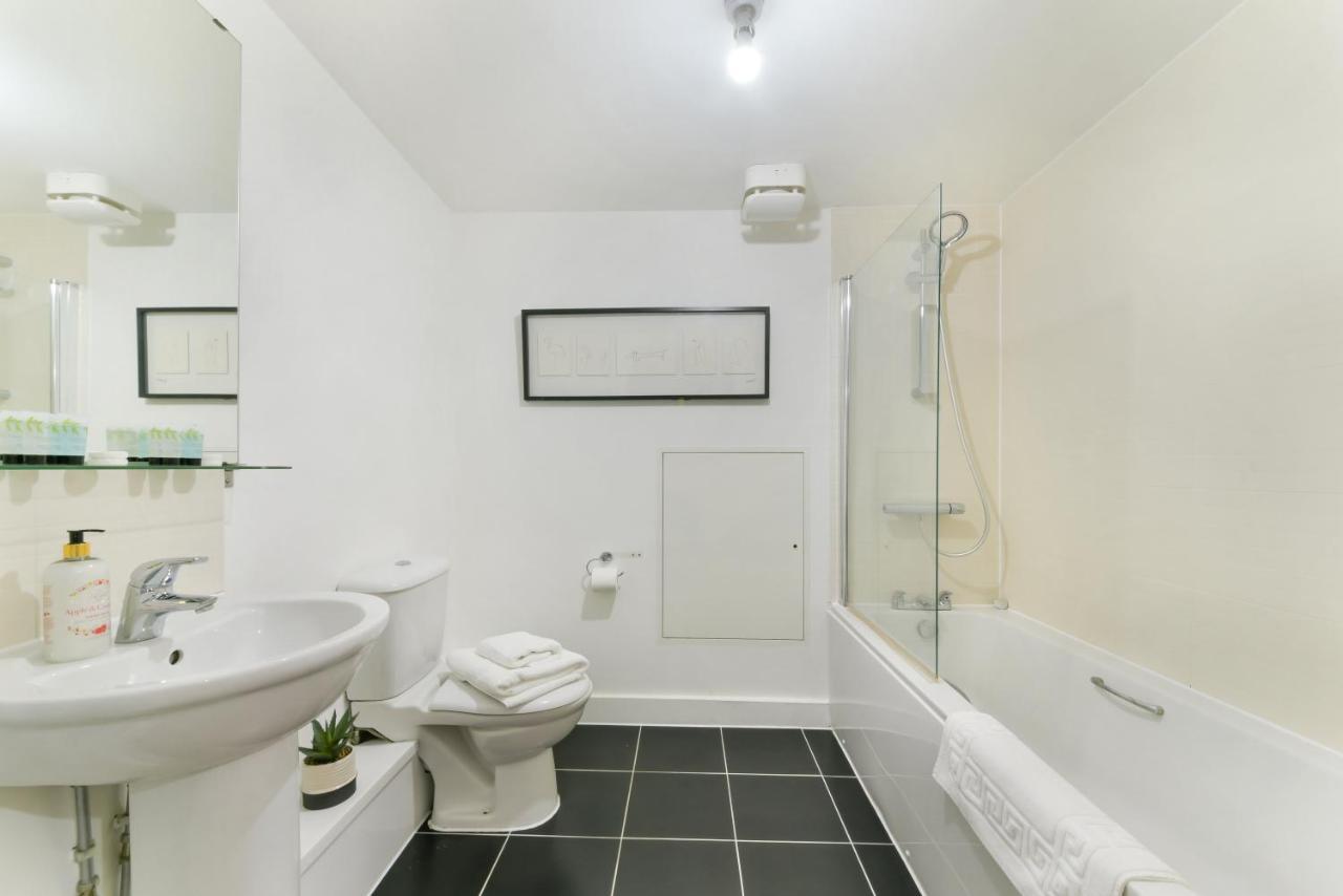 Spacious, Quiet And Modern Apartment