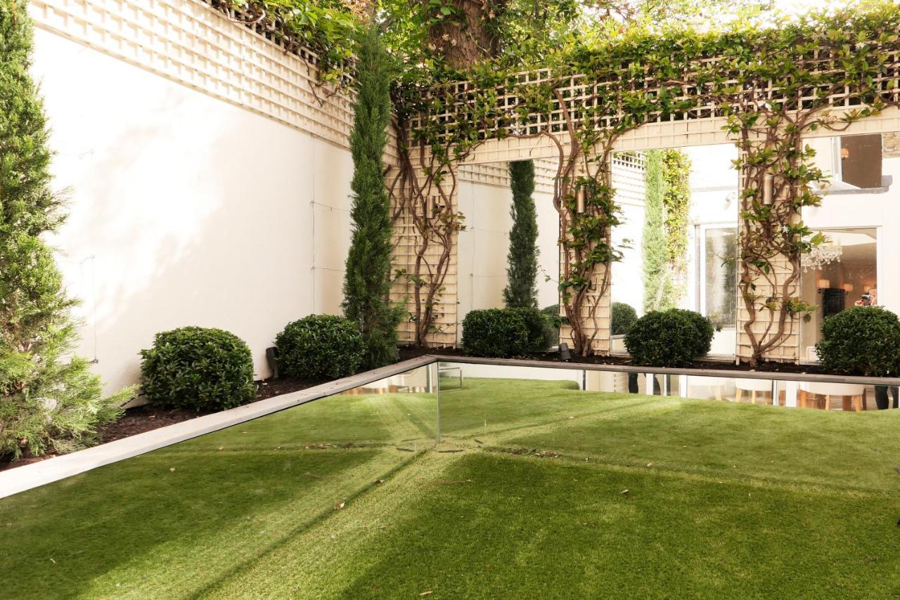 Belgravia Flat, With Private Terrace Apartment London