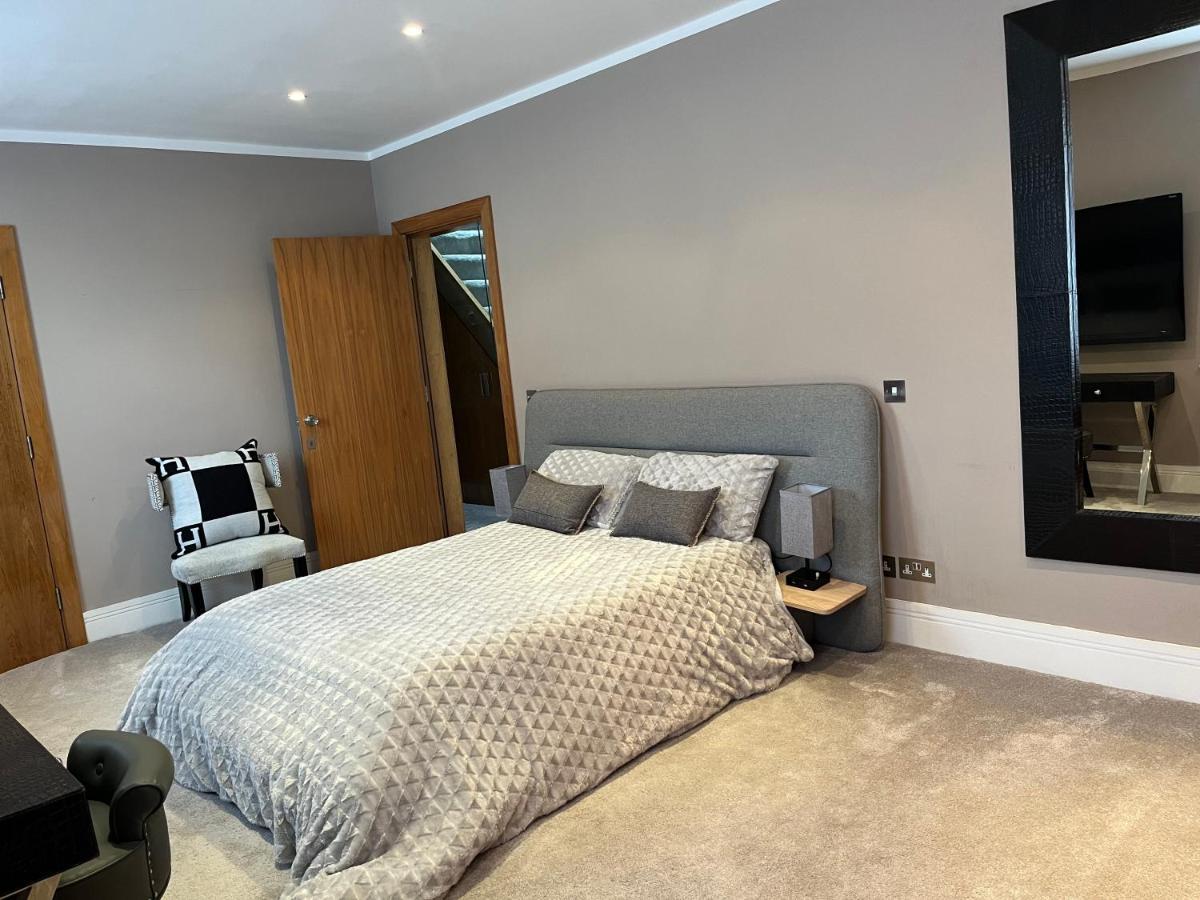Mansion Queensberry * London