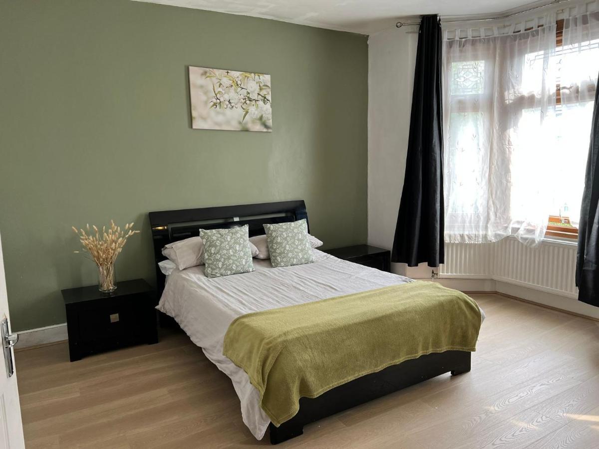 The Leyton Oasis Guest house