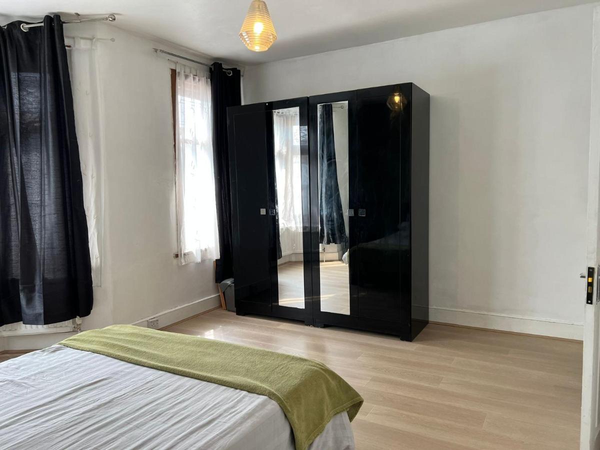Guest house The Leyton Oasis London