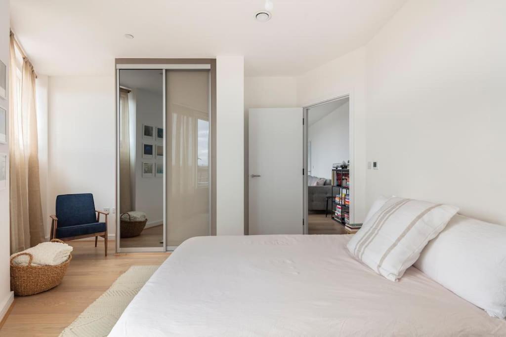 Cozy Flat In Hip East * London