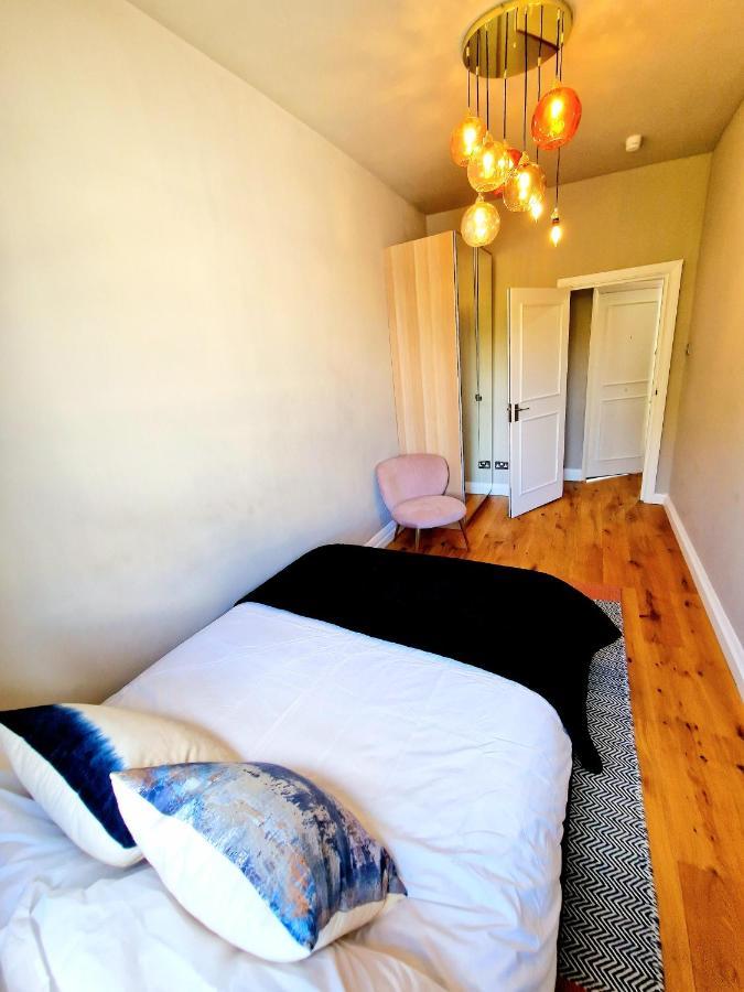 Gorgeous Hyde Park With Lift-elevator Access & View Apartment London