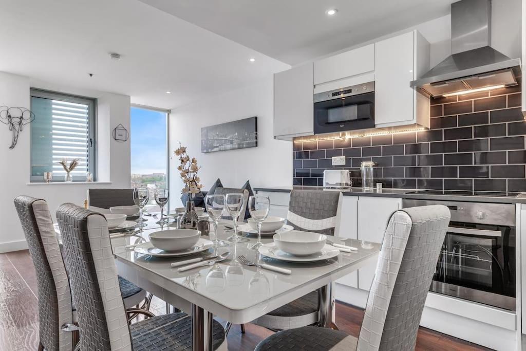 Leilighet Contemporary 1 Bedroom Flat In Bp4