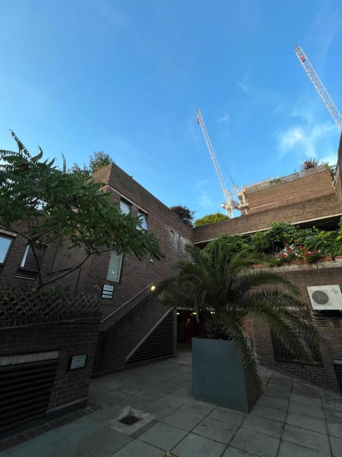 Heart Of Covent Garden - 2 Bed Londen