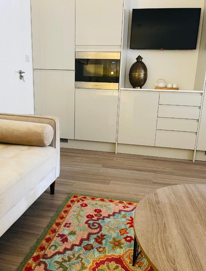 Riverside Deluxe Double E14 *