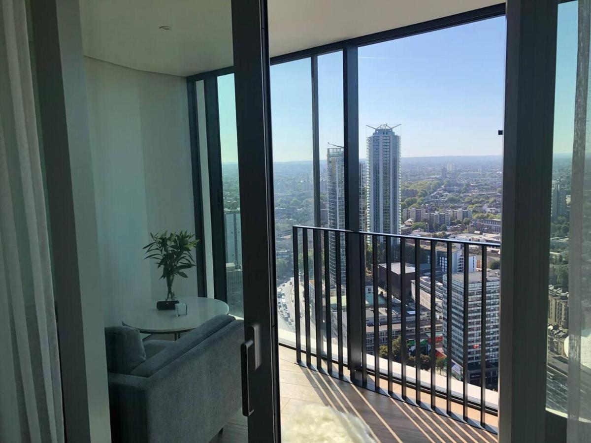 Stunning Penthouse With 360 - Skyline View