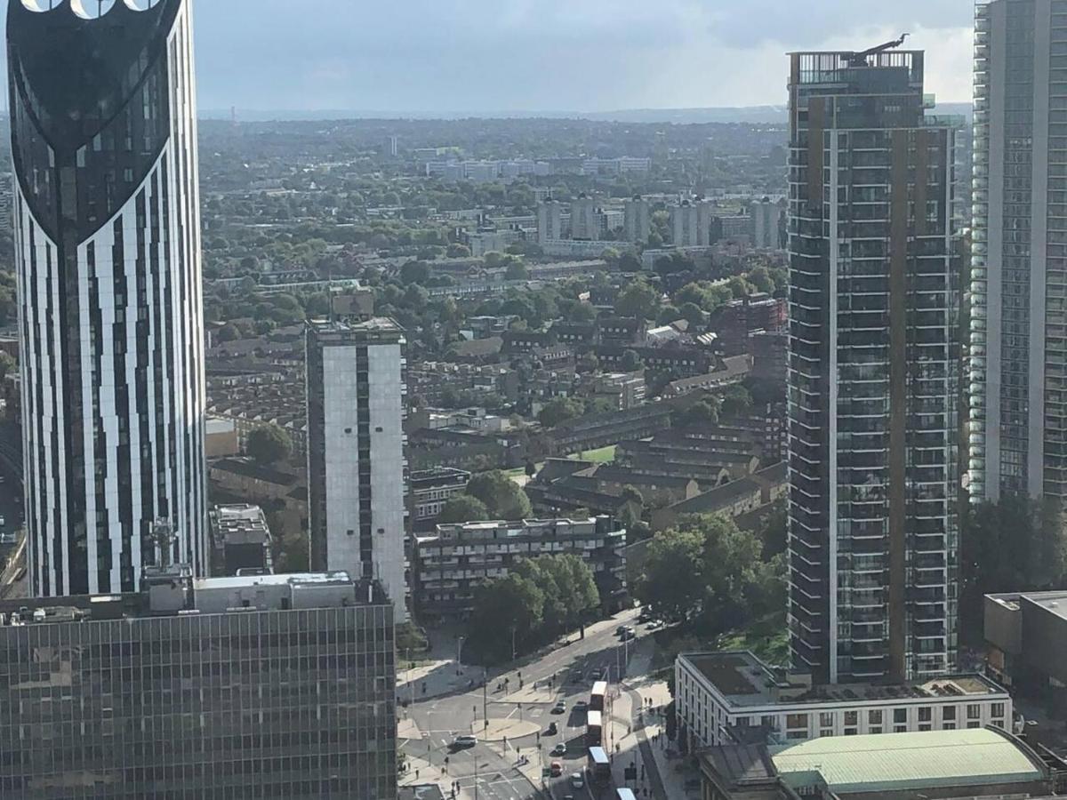 Stunning Penthouse With 360 - Skyline View London