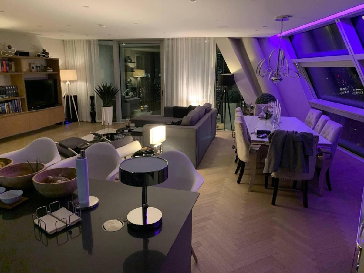 Apartment Stunning Penthouse With 360 - Skyline View *