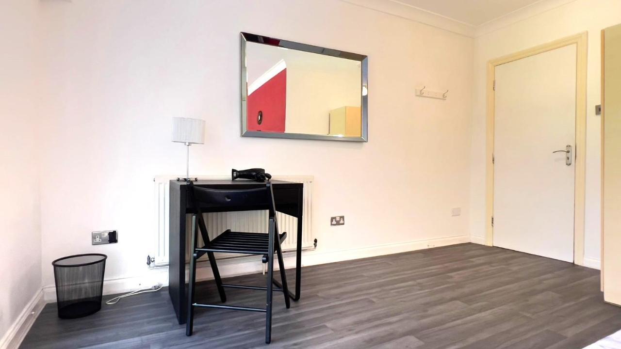 Guest house Aldgate *