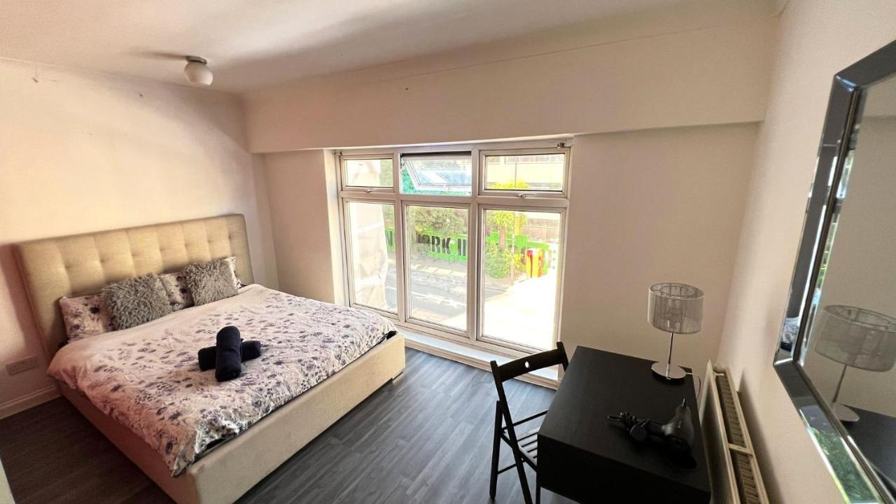 Guest house Aldgate London