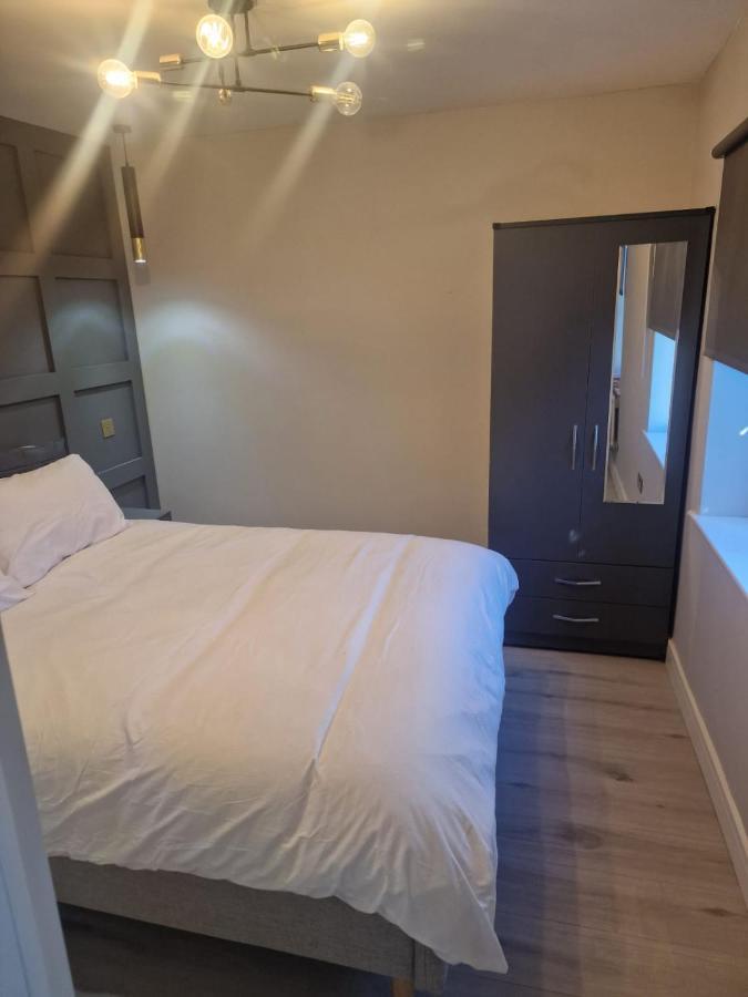 Leilighet Collier's Wood En-suite London