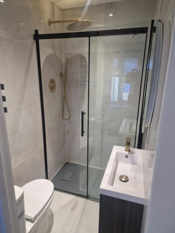 Collier's Wood En-suite Leilighet