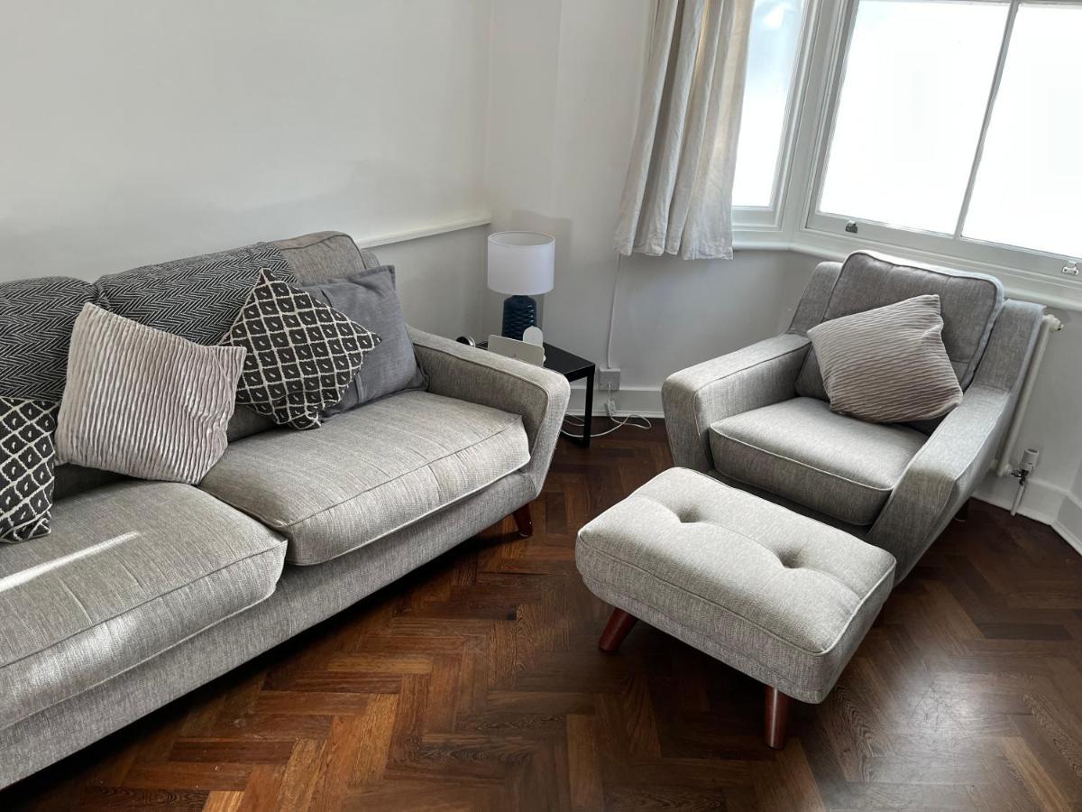 Garden Flat In Quiet Road - 55msq Apartment *