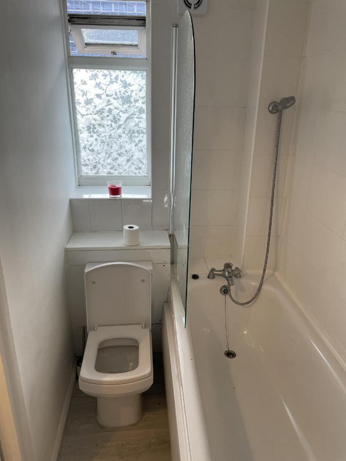 Remarkable 1-bed In Near Vauxhall Apartment