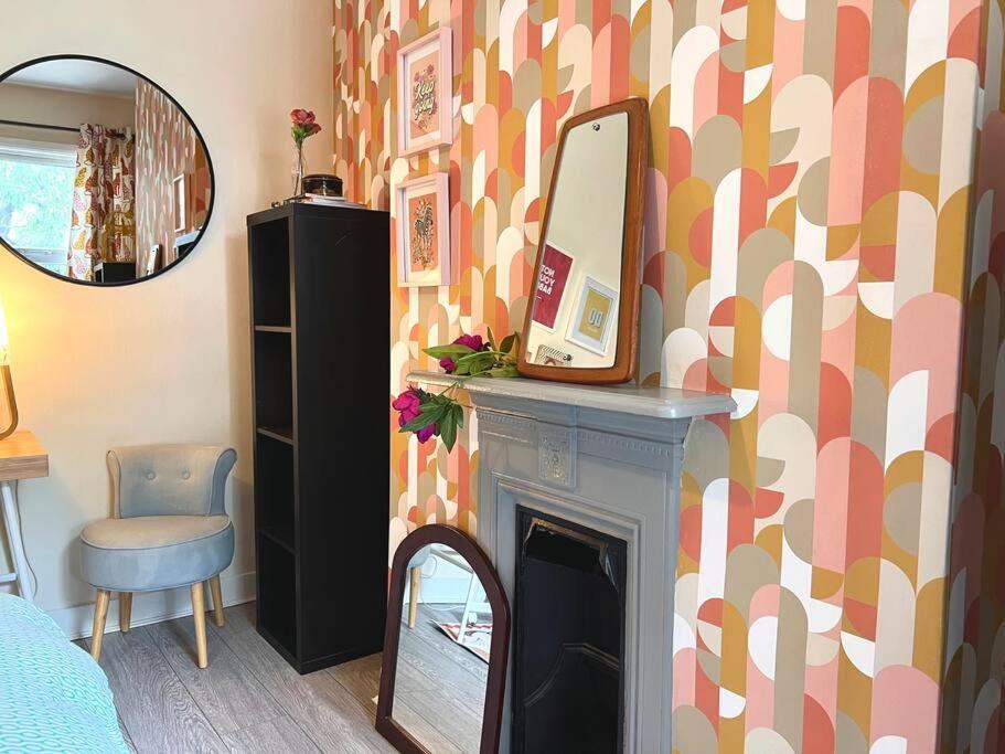 Apartment With Cosy Garden In London