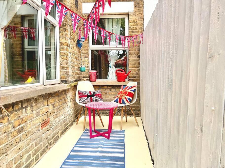 With Cosy Garden In London
