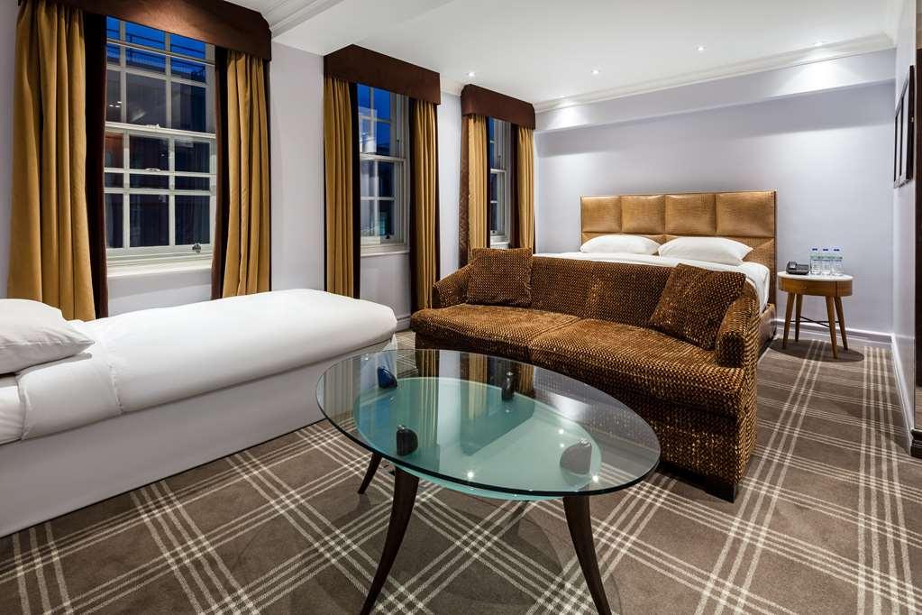 Radisson Blu Hotel, Bond Street Hotel 4*