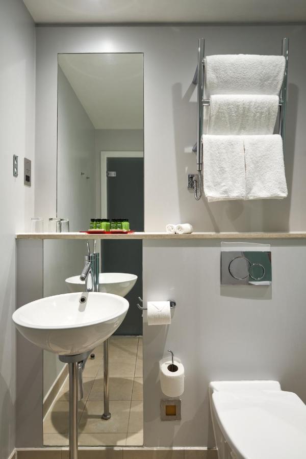 Thistle Park Lane Hotell 4*