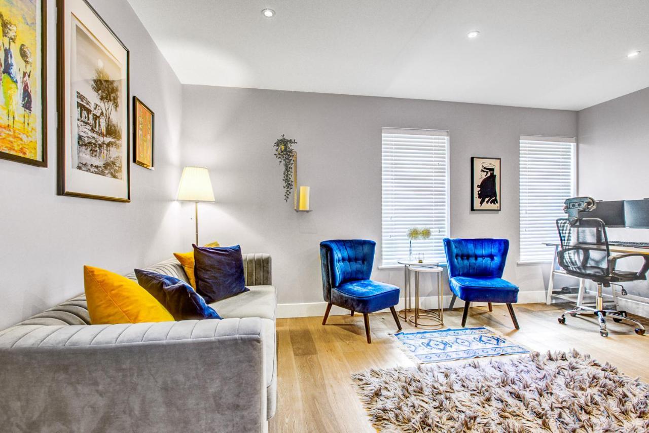 Apartment 2 Bedroom Spacious In The Heart Fulham London