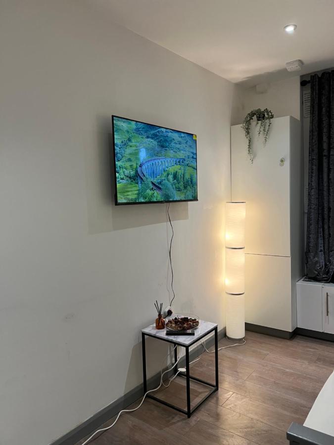 3 Bedroom Flat In King's Cross, St Pancras's. 2 Minutes To Euston. Leilighet *