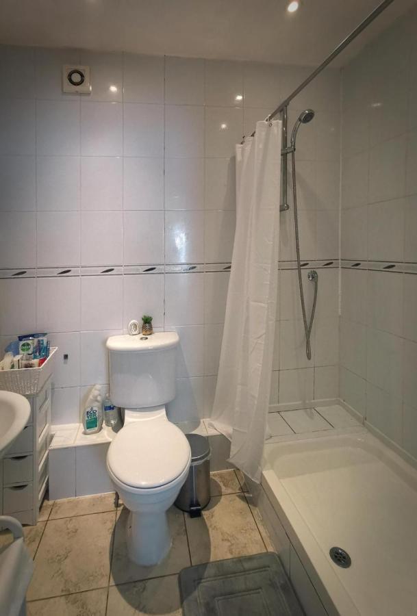 Beautiful 2 Bedroom House In Fulham. * Londen